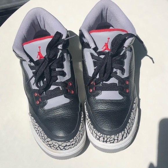 Air Jordan Cement 3s - 7Y - Picture 6 of 8